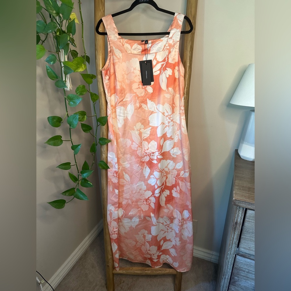 NWT Vero Moda Coral Floral Midi Dress